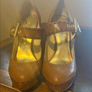 Michael Michael Kors Buckle Brown Leather Platform Heels Size 7 1/2